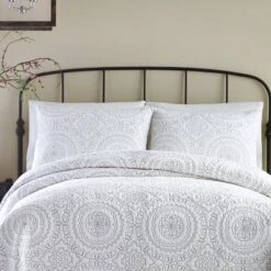 Medallion Quilt Sham Gray/White - Jessica Simpson -Bedding Shop GUEST 0cd09660 cb00 4fc2 8cda 1fa045cd9613