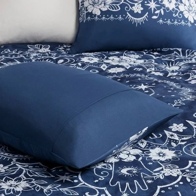 Zuri Celestial Duvet Cover Set Navy - Intelligent Design 7 Zuri Celestial Duvet Cover Set Navy - Intelligent Design - Image 5