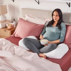 Wedge Pregnancy Pillow - Nüe By Novaform -Bedding Shop GUEST 5ceb1a3e 078f 4aff 9766 52a667e9c40d