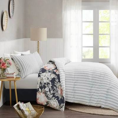 Sorrel Full/Queen 3pc Cotton Printed Reversible Coverlet Set Dark Blue 9 Sorrel Full/Queen 3pc Cotton Printed Reversible Coverlet Set Dark Blue - Image 7