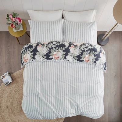 Sorrel Full/Queen 3pc Cotton Printed Reversible Coverlet Set Dark Blue 11 Sorrel Full/Queen 3pc Cotton Printed Reversible Coverlet Set Dark Blue - Image 9