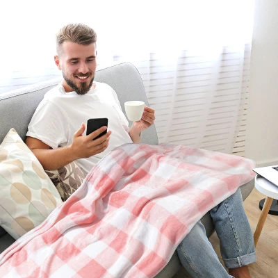 1 Pc Full Microfiber Long Shaggy Bed Blankets Pink And White - PiccoCasa 4 1 Pc Full Microfiber Long Shaggy Bed Blankets Pink And White - PiccoCasa - Image 2