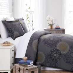 Southshore Fine Living Midnight Floral Paisley Oversized Ultra-soft Duvet Cover Set With Shams