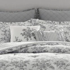 Annalise Reversible Comforter Set - Laura Ashley -Bedding Shop GUEST 9a5ab6da 5150 409a ba63 bb72ff829f18
