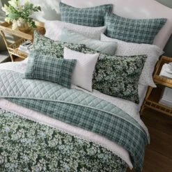 Laura Ashley Bramble Floral 100% Cotton Duvet Cover Bonus Set Green -Bedding Shop GUEST a23c6966 0f84 4d1b 8caa 7b3e86724b2d