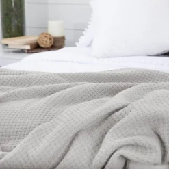 Southshore Fine Living Ashmore Collection 100% Cotton Bed Blanket Basketweave Luxury Blankets -Bedding Shop GUEST b663e86a e592 4498 ae1d b953217ed8a8