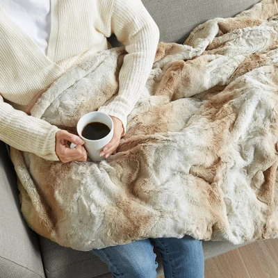Marselle Faux Fur Weighted Blanket - Beautyrest 5 Marselle Faux Fur Weighted Blanket - Beautyrest - Image 3