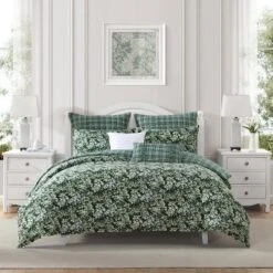 Laura Ashley Bramble Floral 100% Cotton Duvet Cover Bonus Set Green