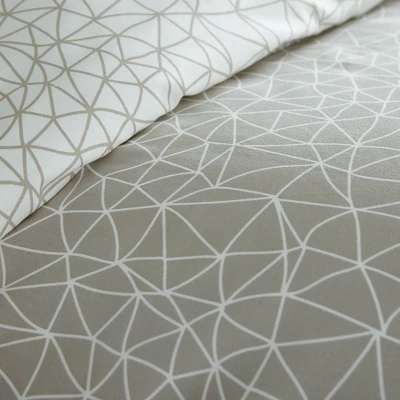 Southshore Fine Living Geometric Maze Oversized Reversible Ultra-soft Duvet Cover Set With Shams 3 Southshore Fine Living Geometric Maze Oversized Reversible Ultra-soft Duvet Cover Set With Shams