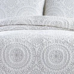 Medallion Quilt Sham Gray/White - Jessica Simpson -Bedding Shop GUEST fe7136af d910 4ca3 9524 917bc229a9f1